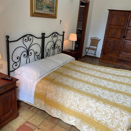 Agriturismo Villa Luca Сант'Агата-ди-Милите Экстерьер фото