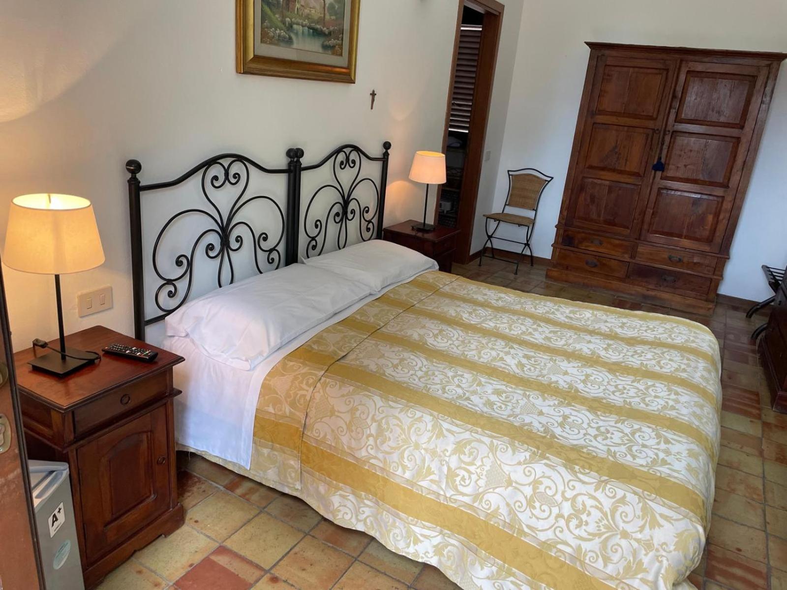 Agriturismo Villa Luca Сант'Агата-ди-Милите Экстерьер фото